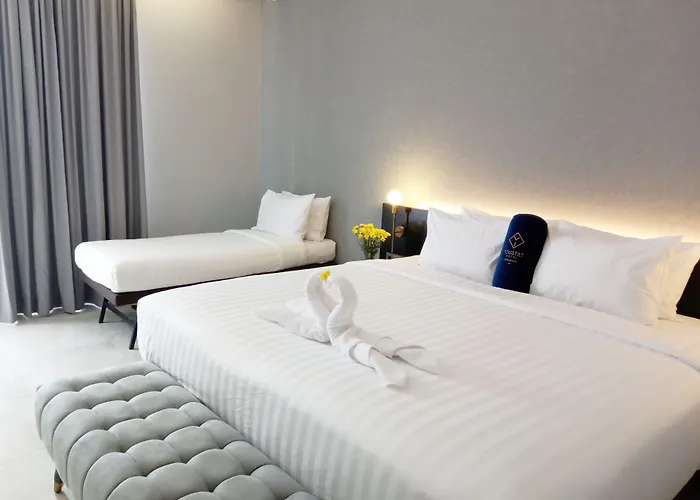 Hotel Youstay Semarang